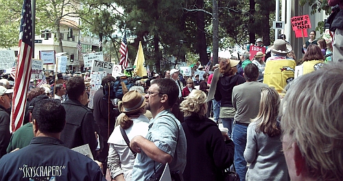 Glendale Tea Party Crowd Photo 04-15-09 No 3